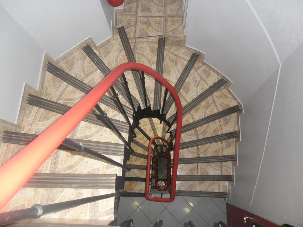Hipotel Paris Montmartre Gare Du Nord Εξωτερικό φωτογραφία